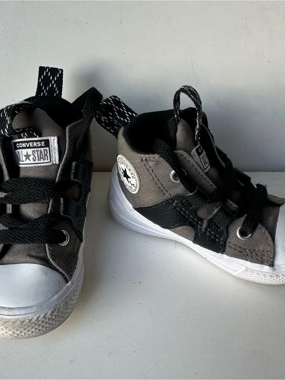 Converse All Star Toddler Gray Black High Top Sneakers Kids US 5 Hook Loop EUC